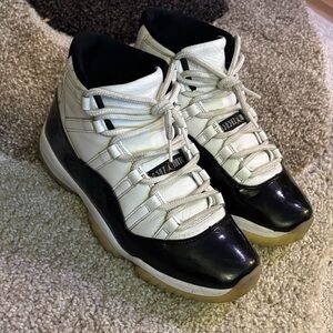 Air Jordan 11 Retro Graditude / Defining Moments. Men’s Size 10.5